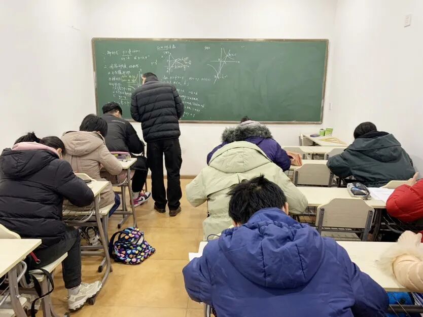 元调签约不够可靠？中考高分才是王道！初三寒假二期班火热报名中