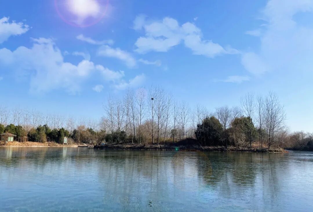 守护一江碧水——我司金葡萄湖水生态治理工程荣获锦旗！(图2)