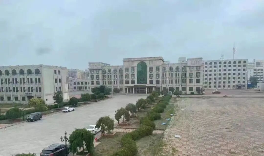 天津中专春季高考学校_中专能考天津大学吗_春季高考可以报考的学校