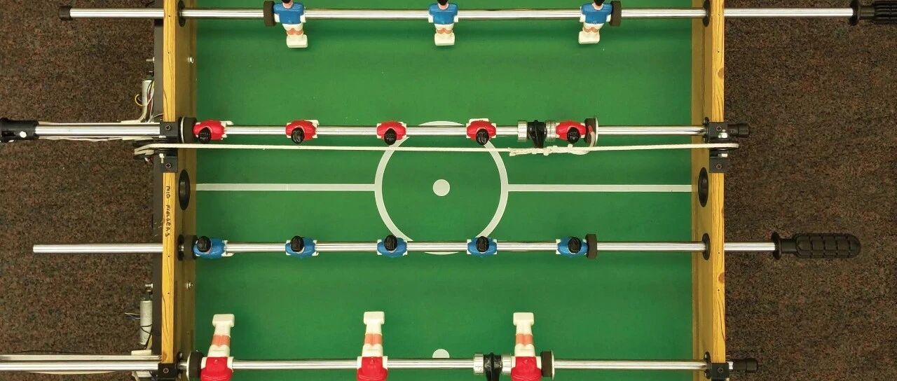 无需大量神经元，用神经形态机器人玩桌上足球，兼具速度与准确率