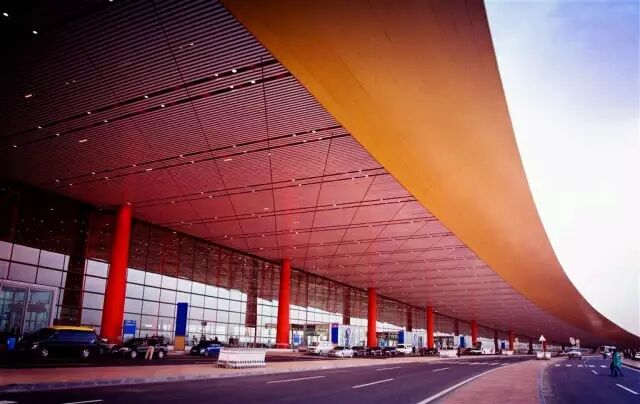 揭秘！这些看起来随时会坍塌、违背力学原理的建筑