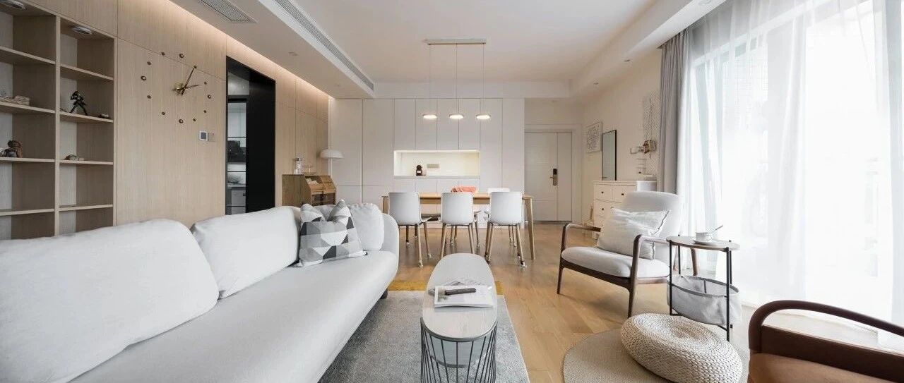 120m²日式风格三居，素雅的白色搭配温润的木色，打造温暖舒适家居环境