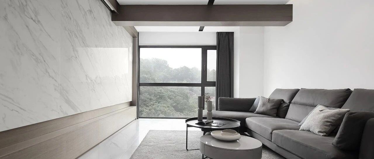 将室外自然景观引入室内，这个家有空中花园的视觉感，极简亦极美！