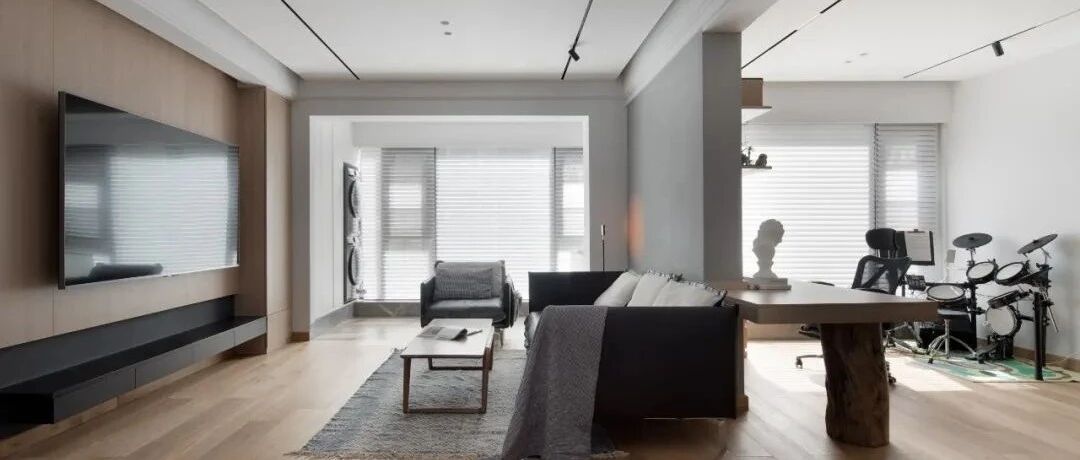 103m²灵动自由的灰调沉稳之家，简约理性又不失家的温馨感！