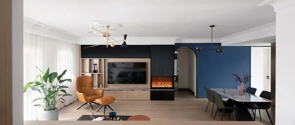 170m²现代时髦混搭四居，通过色彩变换，实现空间场域的切换