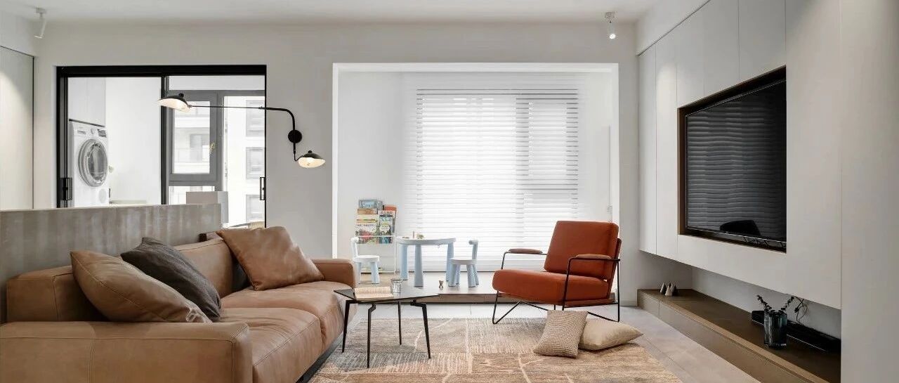 客厅、书房一体化设计，大空间串联双阳台，一处酝酿诗意一处盛放生活