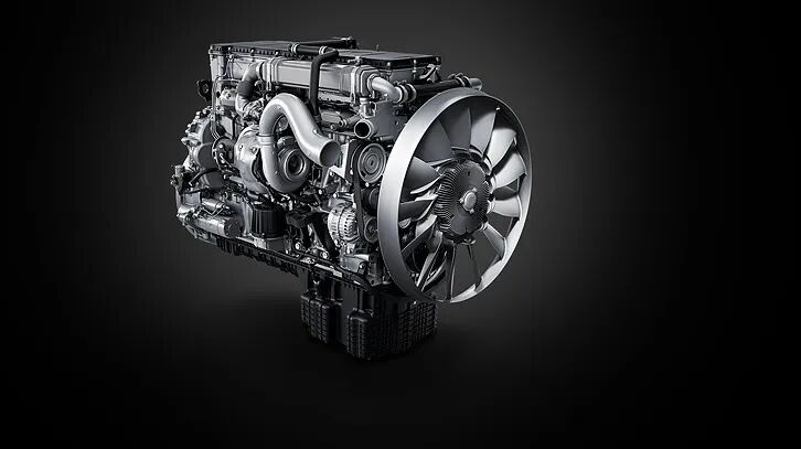 油耗降低4% 奔驰卡车将推出第三代OM471发动机的图1