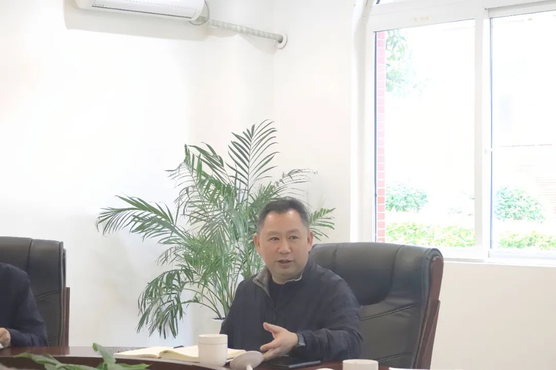 领导关怀丨区教委领导莅临我校调研指导高三复习备考工作 领导关怀丨区教委领导莅临我校调研指导高三复习备考工作