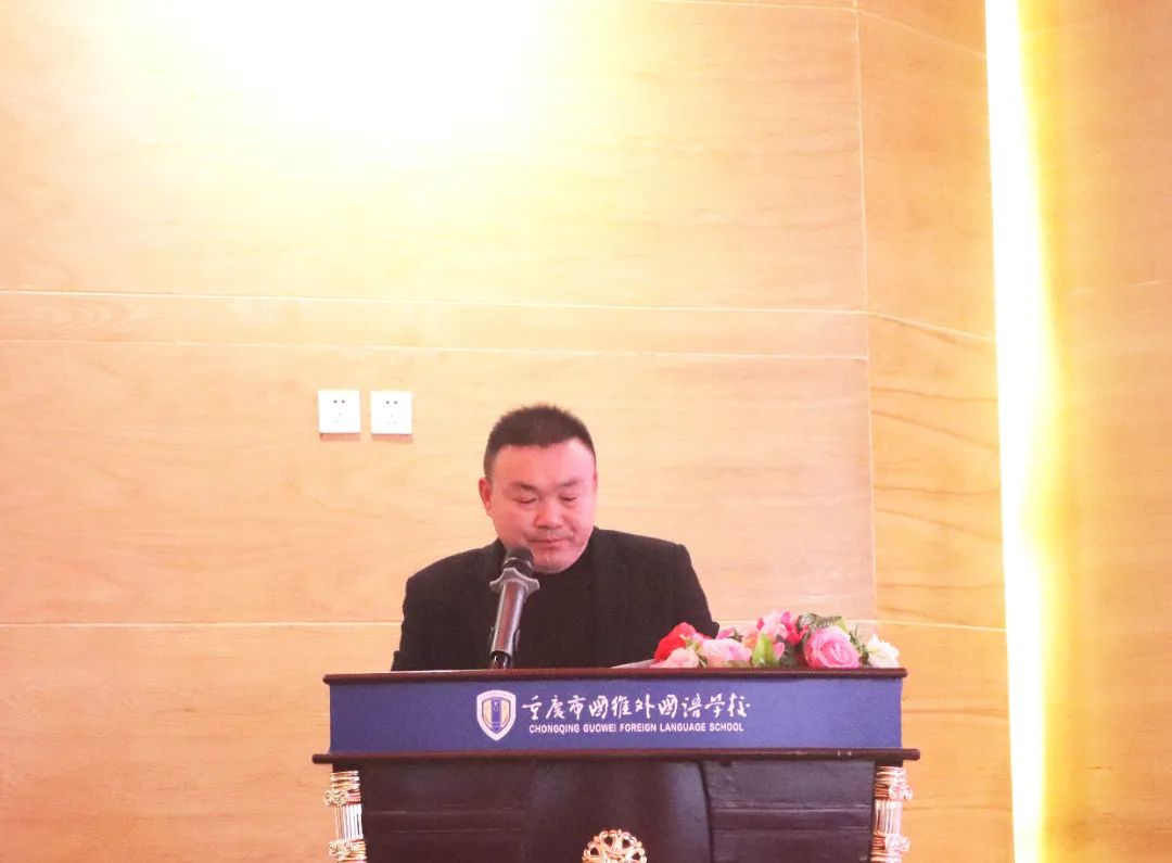 家校共育| 我校初中部举行家长会 家校共育| 我校初中部举行家长会