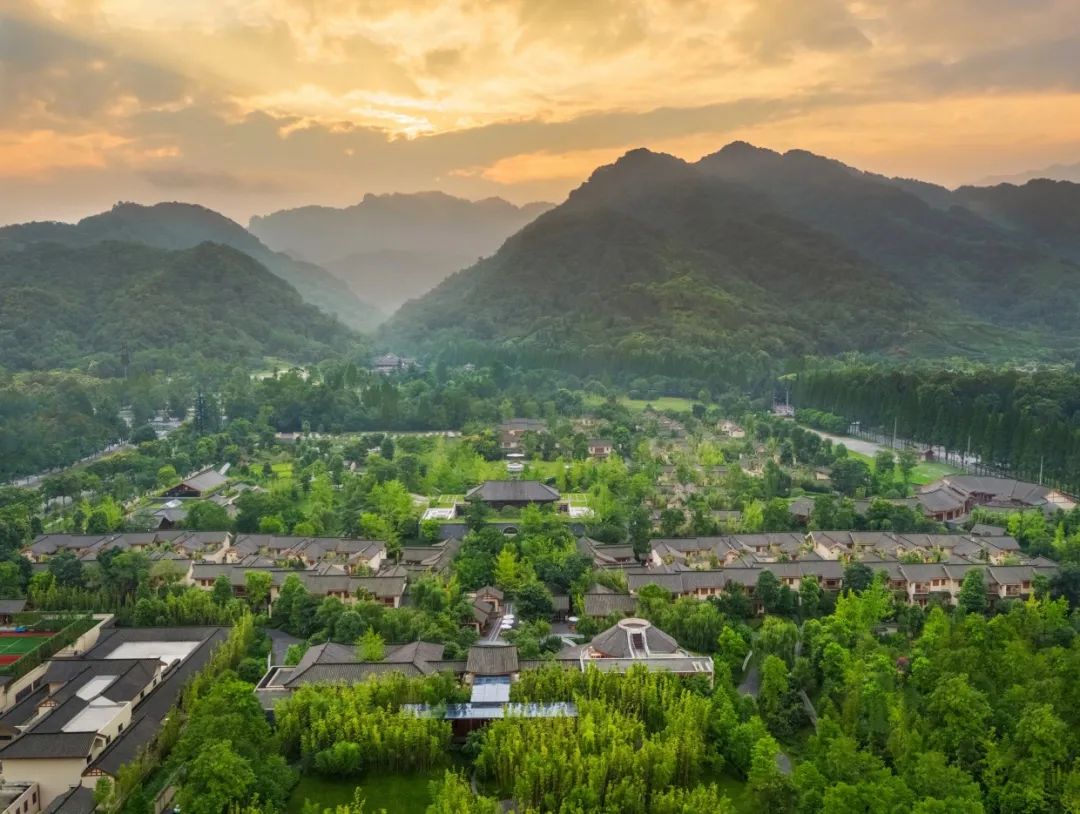 「川渝贵」薅羊毛专场!人少景美错峰游真的香,8D山城江景房399抢,周末不加价!-微信头条网 「川渝贵」薅羊毛专场!人少景美错峰游真的香,8D山城江景房399抢,周末不加价!