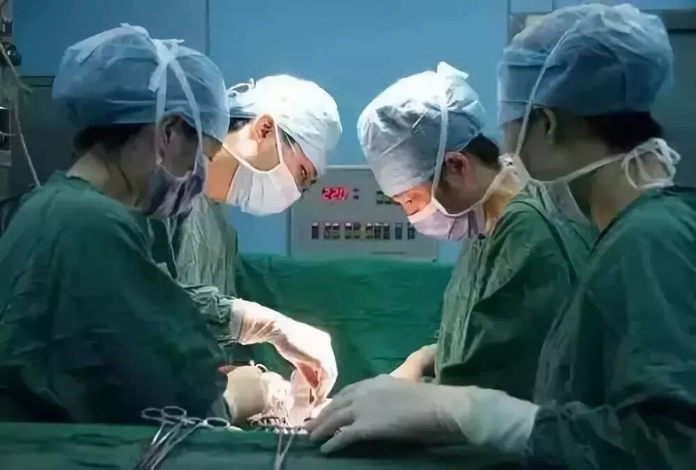 怎么穿手术器械第一次进手术室需要注意什么（答案笑喷了）_https://www.jmylbn.com_新闻资讯_第3张