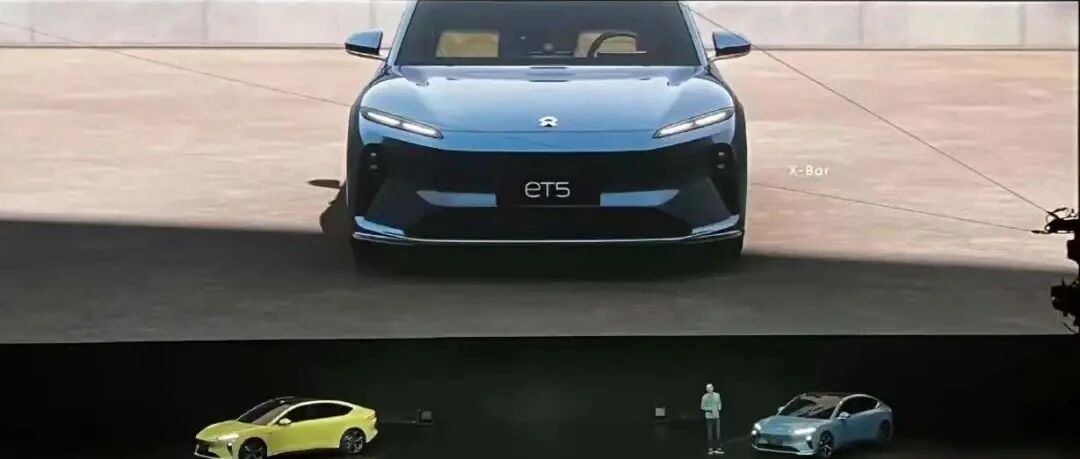 【宿敌较量】纯电中型轿车怎么选？蔚来ET5对比小鹏P7