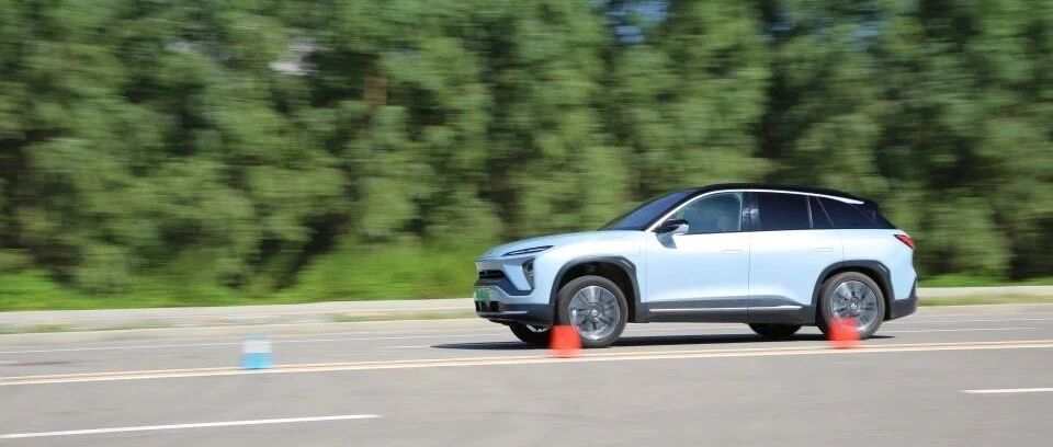 【刚子很刚】实测4.47秒破百 来说说第二次试驾蔚来ES6给我的新感受