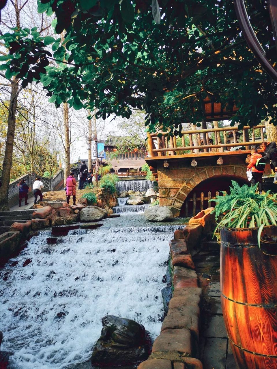 終於！中國第一條旅遊高鐵正式通車！穿過400餘個4A級以上景區，此生不去心不安 旅遊 第11張