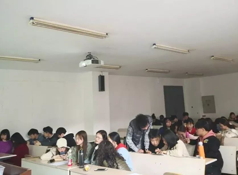 创新创业项目财务分析怎么做_如何进行大学生创新创业项目_大学生创新创业项目有哪些项目