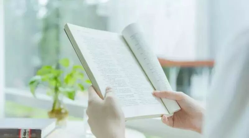 说到快速阅读，我脑海中闪现出这几个画面