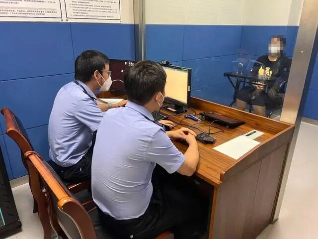 昆明出入境