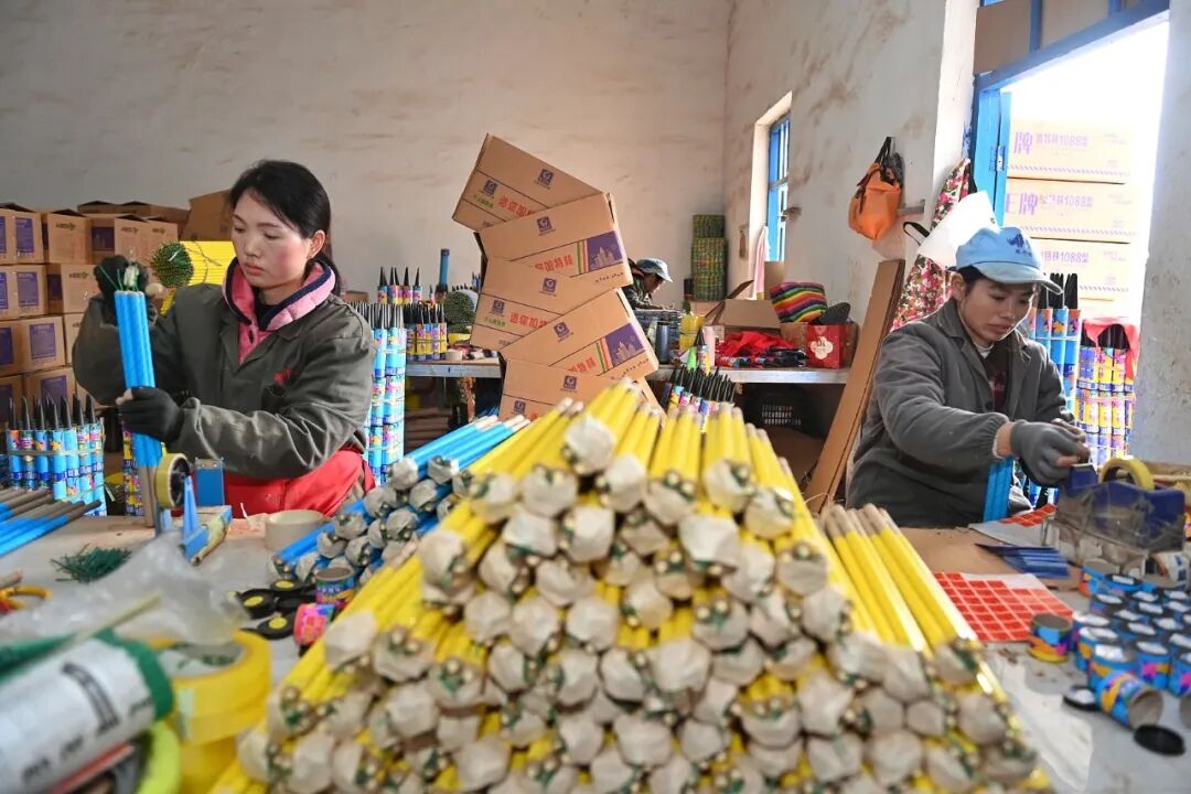 湖南这座小城真是天花乱坠