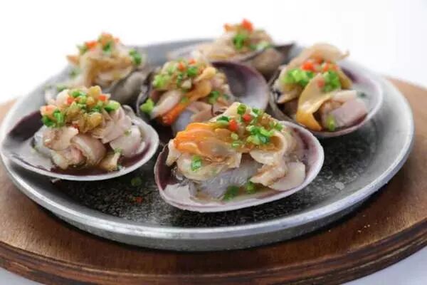 来到汕头这座小城不吃海鲜就有点对不起这一纸车票