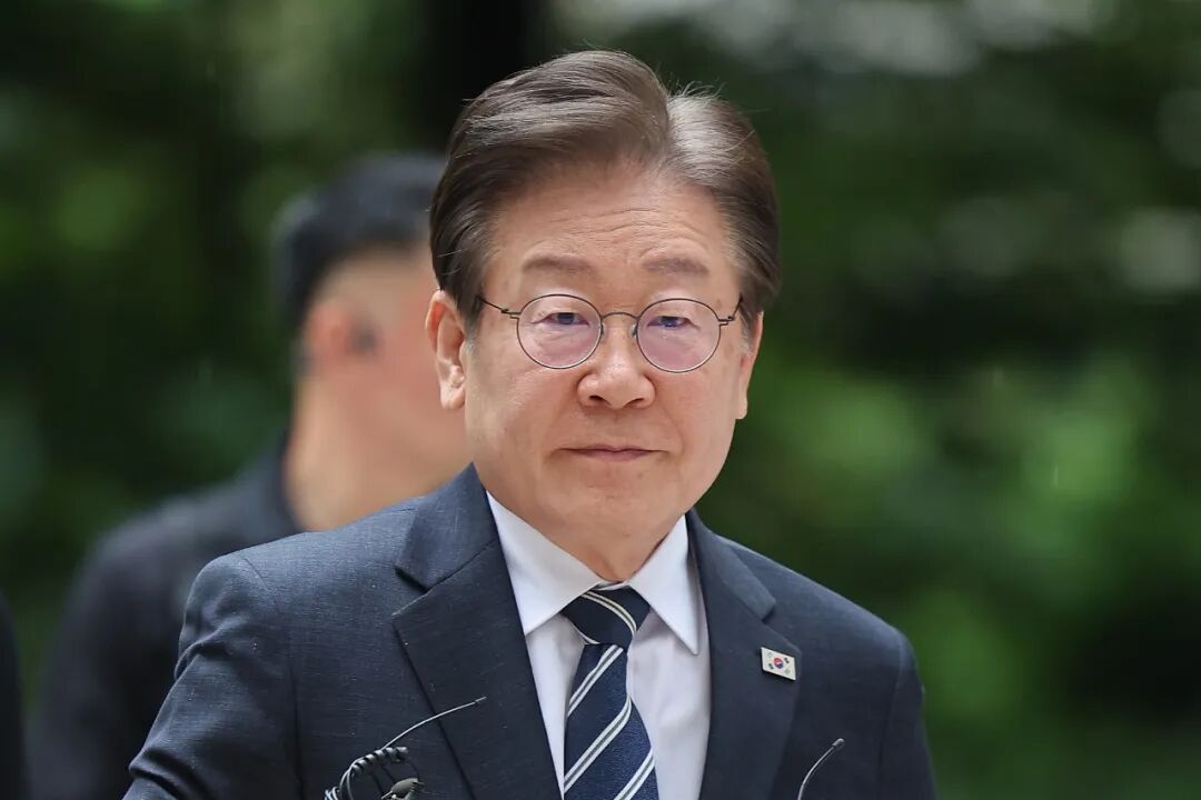 李在明再次当选韩国最大在野党共同民主党党首-华龙网