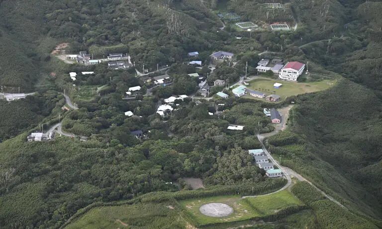 日本鹿儿岛县一火山两次喷发