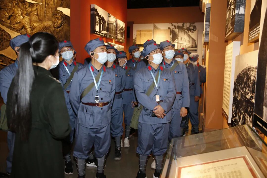 中铁工业举办第三期领导干部理想信念培训班