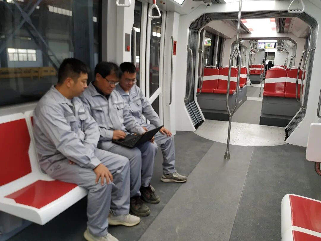 中铁工业迅速掀起学习宣传贯彻党的十九届五中全会精神热潮