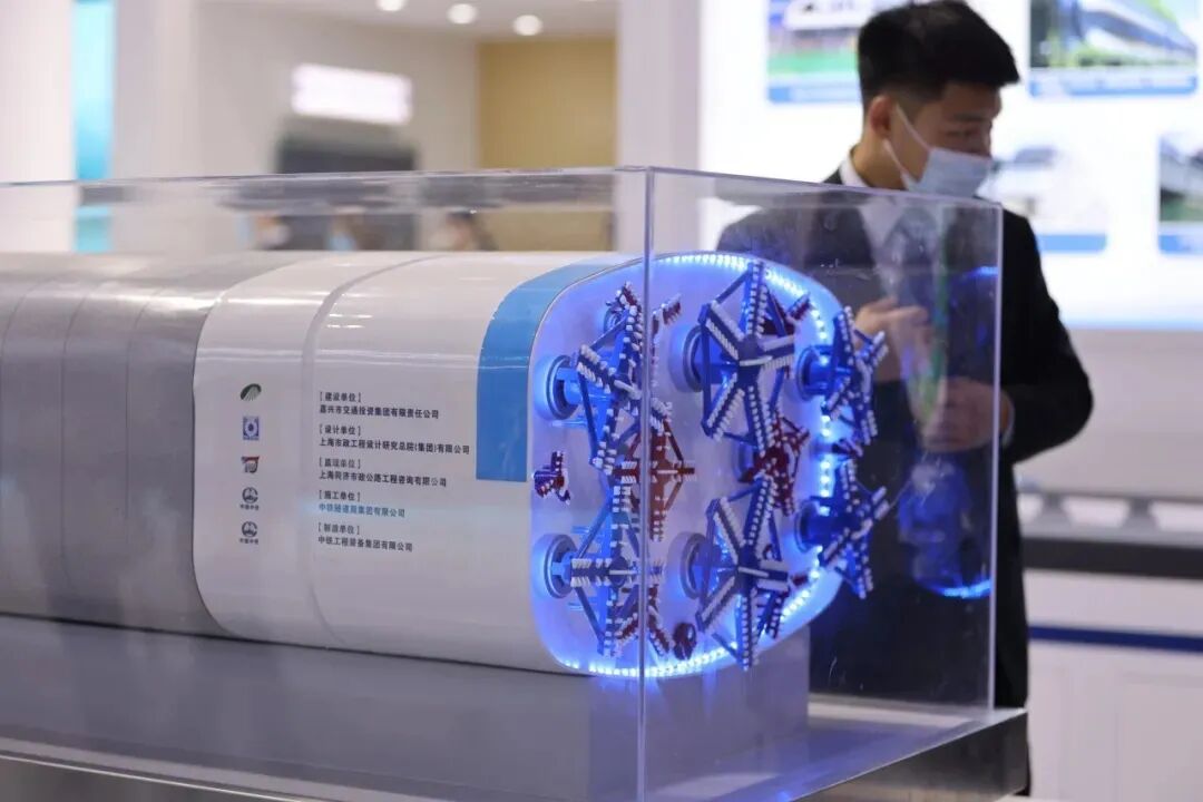 中铁工业新产品、新技术精彩亮相浙江国际智慧交通展
