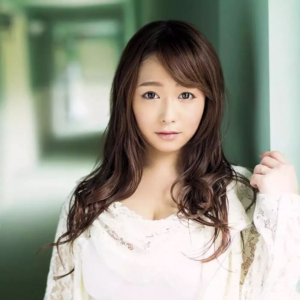 白石茉莉奈和老公没有x生活白石茉莉奈,曾经表示老公x无能,自从生了