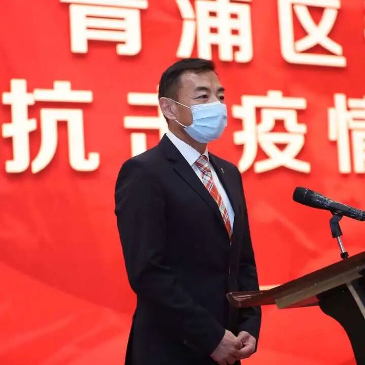 福维克致敬最美逆行天使