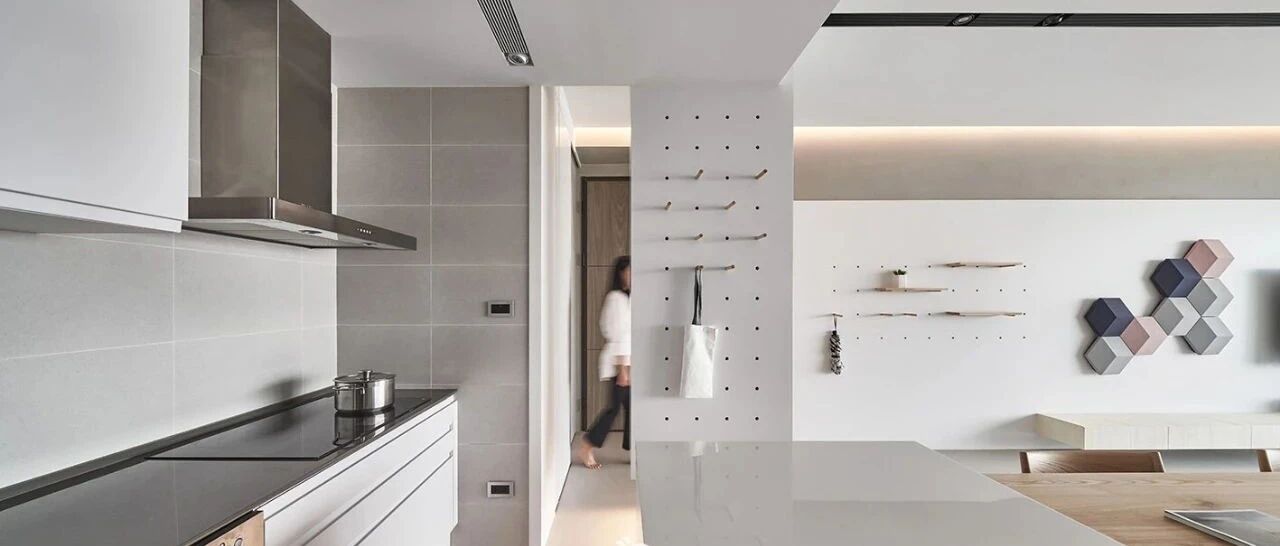 文艺小夫妻的原木日光宅，满屋静谧的优雅。