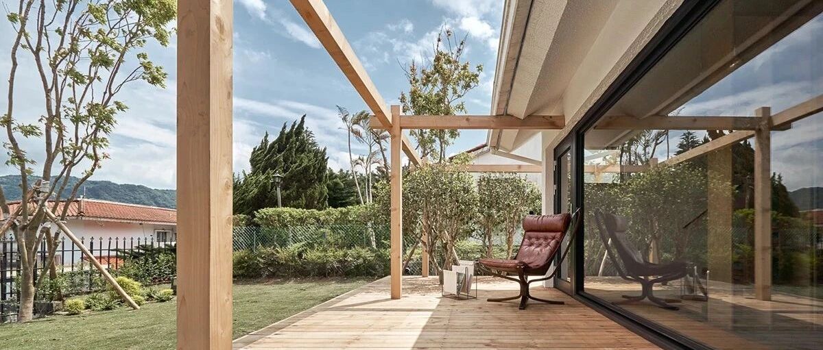 老屋改造大三居，木色与水泥灰打造亲子透天宅!