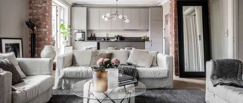 89㎡百年古典露台公寓：柔静雾灰+古雅红砖!