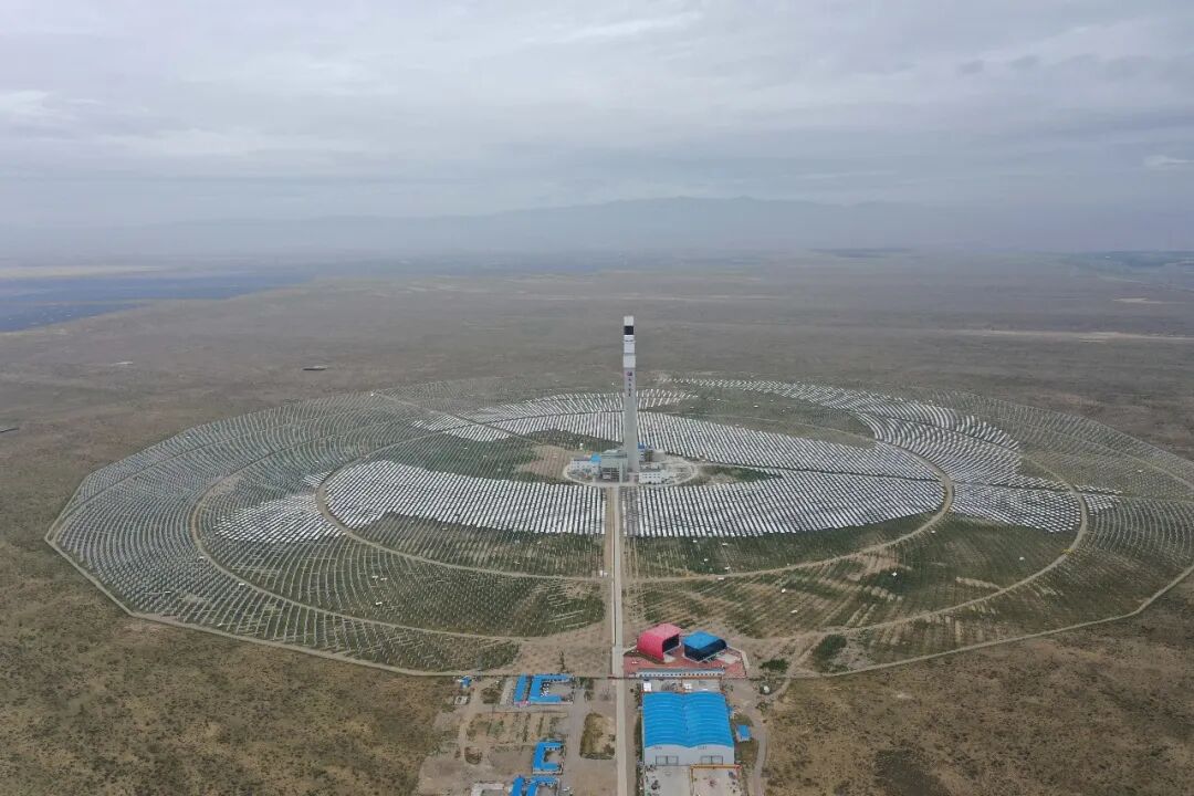 1、中国电建青海共和光热示范电站1.JPG 图片
