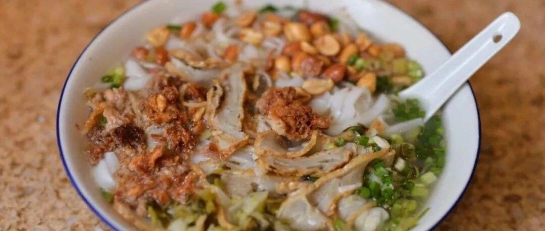 三亚的光，汇聚在一碗港门粉里