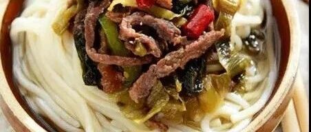 来一碗串起了乡愁的酸菜水粉哟 | 深夜电台