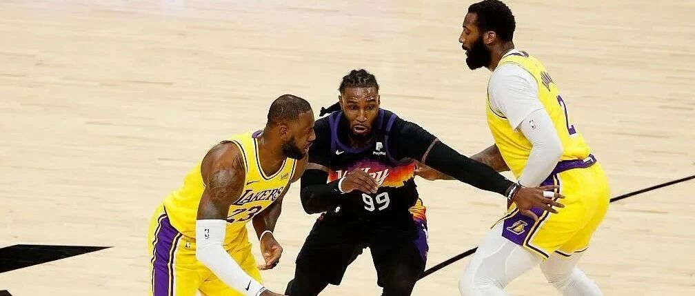 比起惨负，这两点更伤湖人士气！沃帅已亮完底牌？他这点遭质疑