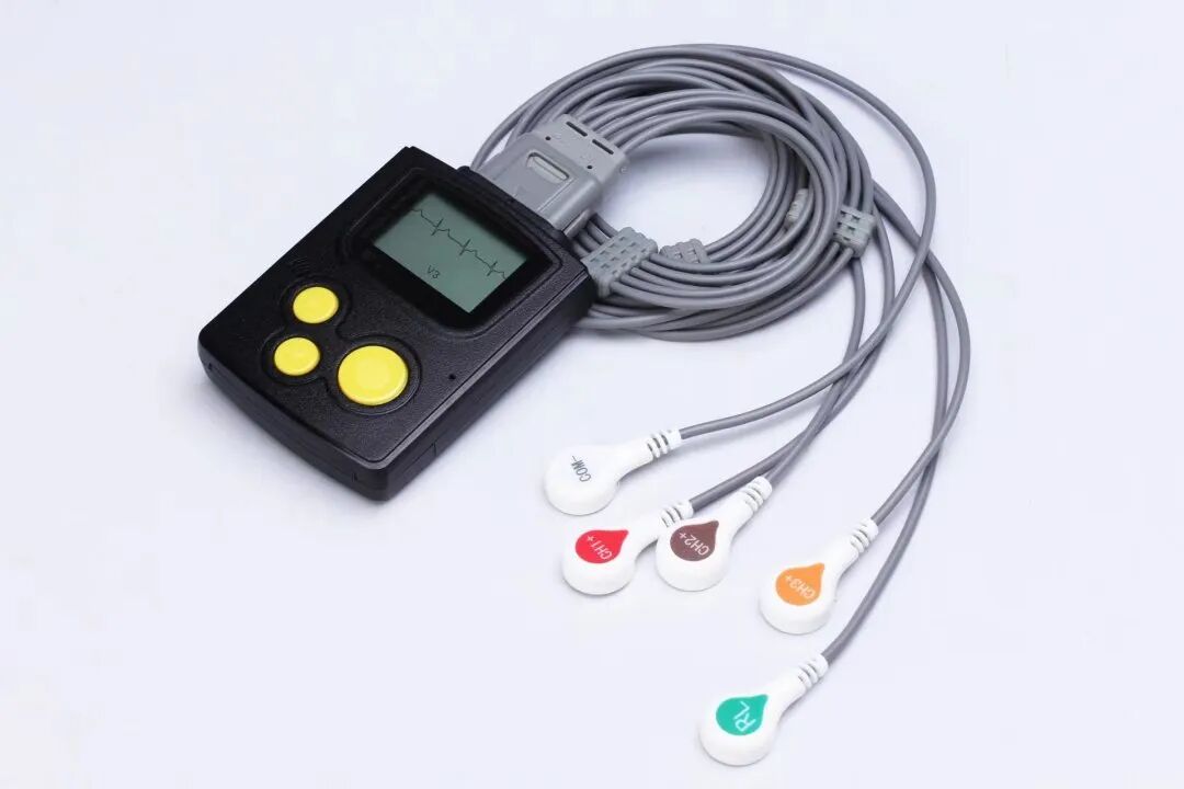 动心电图怎么弄带上动态心电图到底“动”“不动”？答案我放文章最后啦。_https://www.jmylbn.com_新闻资讯_第8张