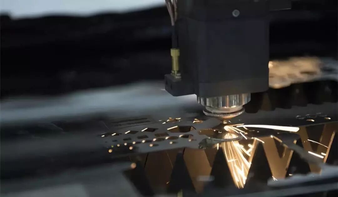 【应用】光纤激光切管机对T型钢的加工应用