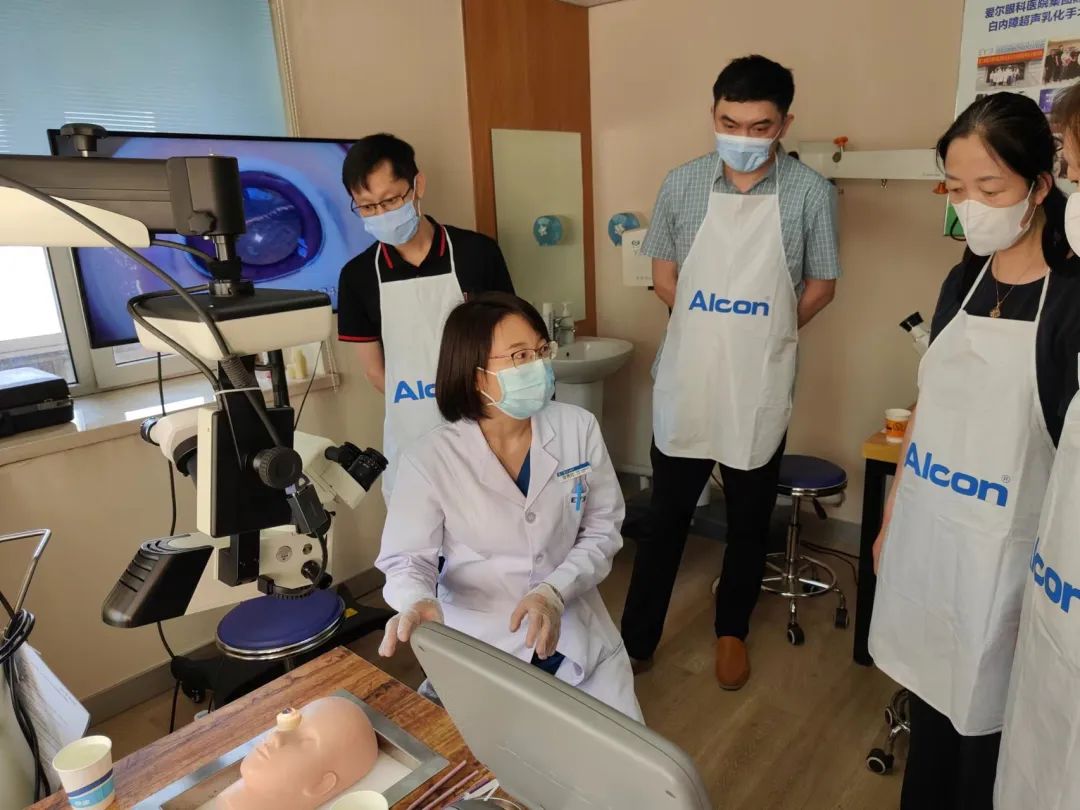 爱尔眼科医院集团黑龙江省区第十一届爱尔—爱尔康超声乳化手术培训班圆满完成！
