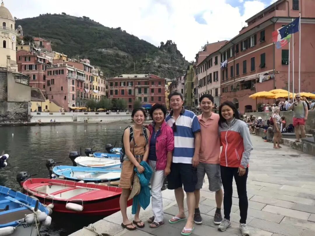 永远的首晟：家人、同事、朋友的追忆