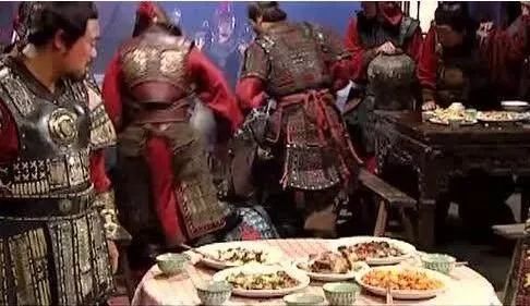 朱元璋請群臣吃飯，看見桌上擺的菜，劉伯溫嚇的滿頭冷汗，趕緊逃跑 歷史 第10張