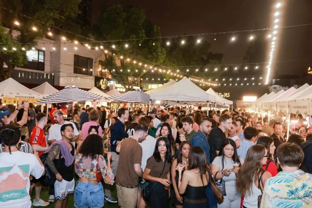 Shanghai Craft Beer Festival ： Beerkraze at Crystal Bridge (Oct 16–25)