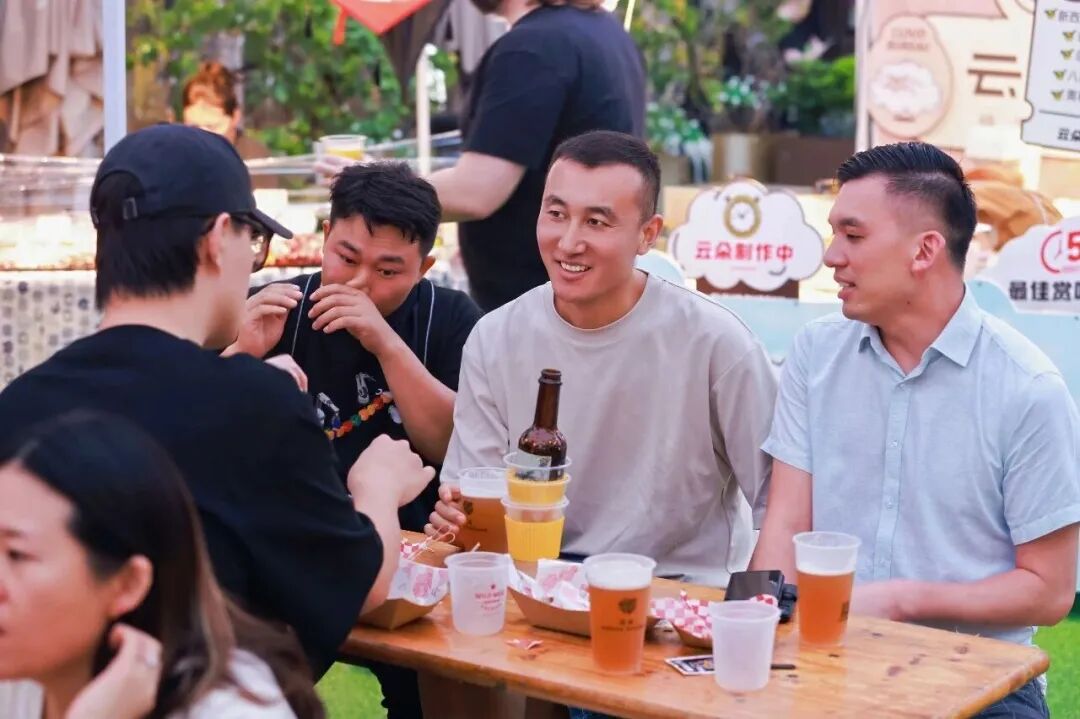 Shanghai Craft Beer Festival ： Beerkraze at Crystal Bridge (Oct 16–25)