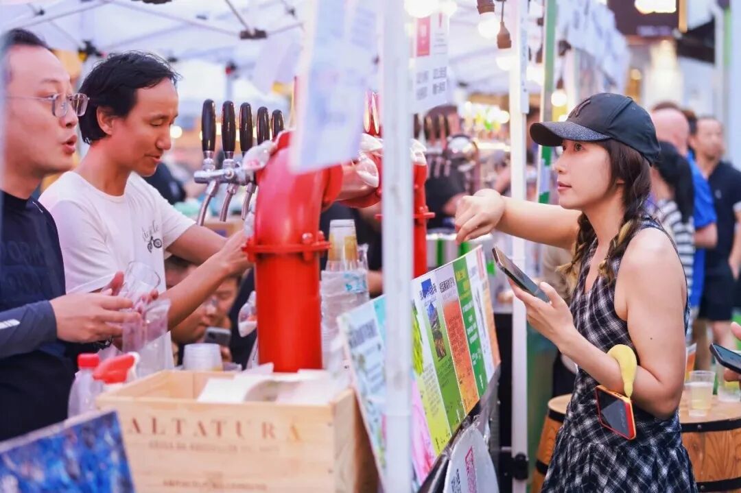 Shanghai Craft Beer Festival ： Beerkraze at Crystal Bridge (Oct 16–25)