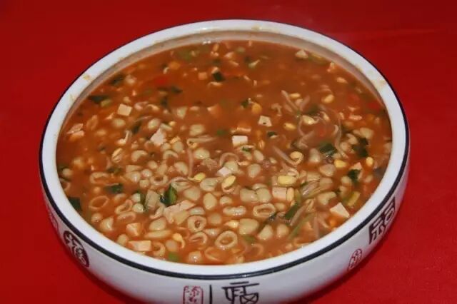 舌尖上的民勤:一窝一窝的窝窝面窝进了心窝窝