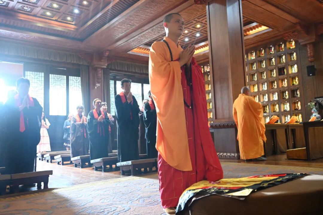 梁皇丨嘉兴圆通古寺“49天梁皇法会”正式开始，熏坛仪式殊胜圆满！