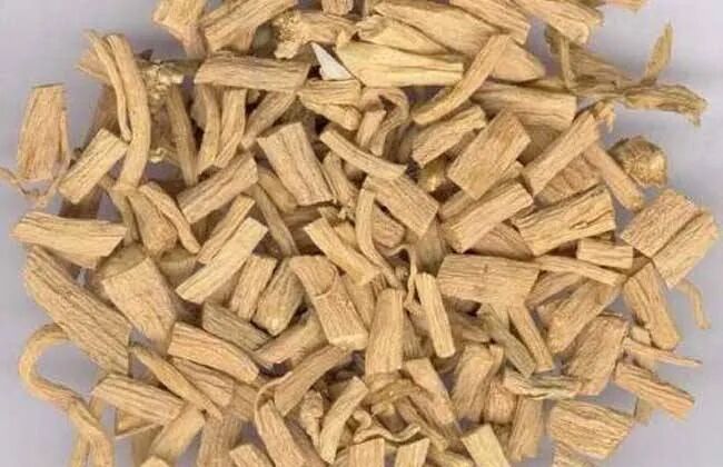 柴胡的功效与作用，柴胡的副作用和禁忌有哪些