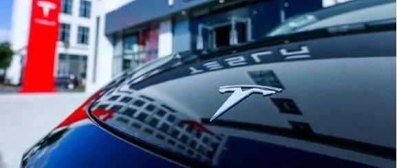 特斯拉要年销2000万辆？几个菜喝成这样！