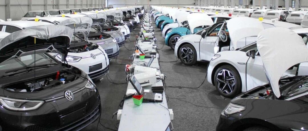 软件定义汽车？ 大众、丰田都不淡定了